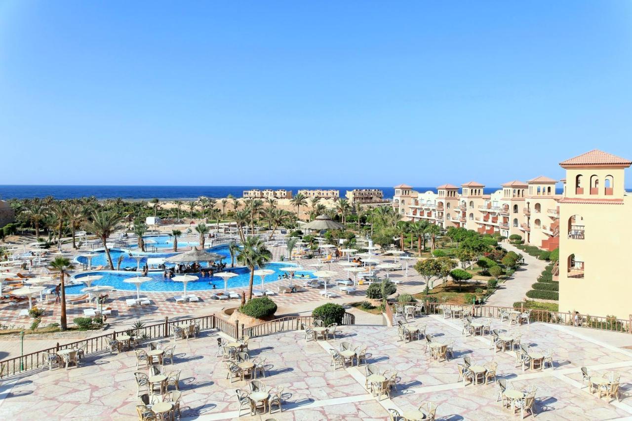 Pensee Royal Garden Beach Resort El Qoseir Екстер'єр фото